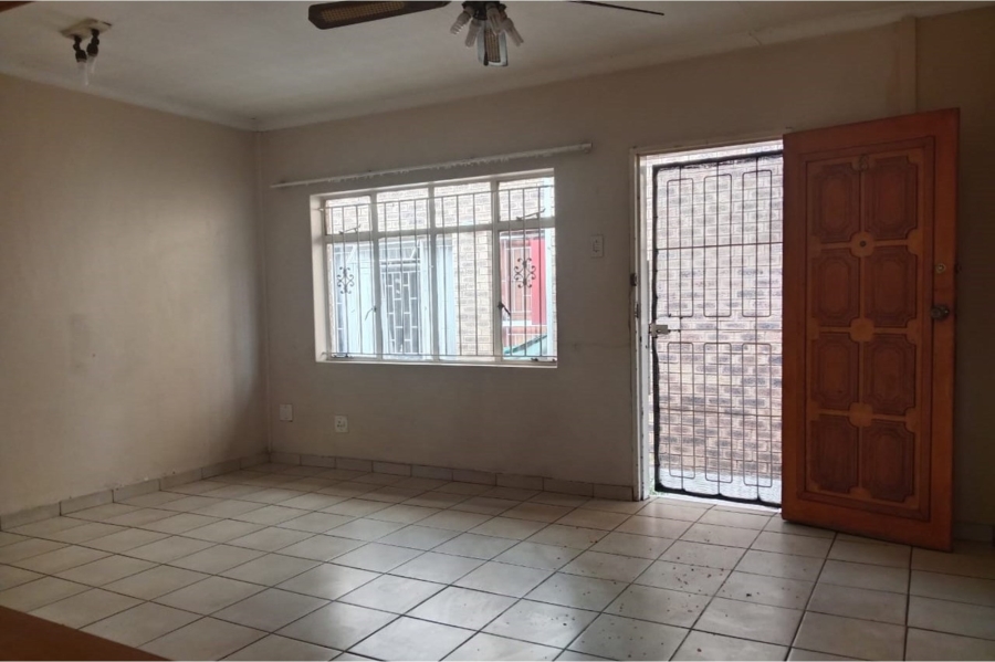 To Let 2 Bedroom Property for Rent in Rustenburg Central North West